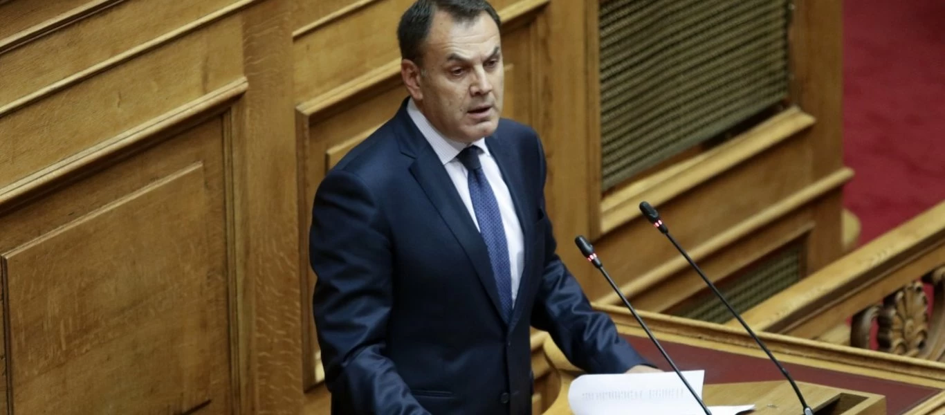Έσπασαν τα προστατευτικά μέτρα για τον κορωνοϊό ο ΥΕΘΑ Ν.Παναγιωτόπουλος και ο ΥΦΕΘΑ Α.Στεφανής- Δείτε φωτό